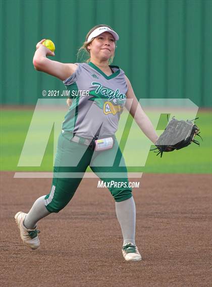 Thumbnail 2 in Rusk vs Taylor (UIL 4A Area Playoff) photogallery.
