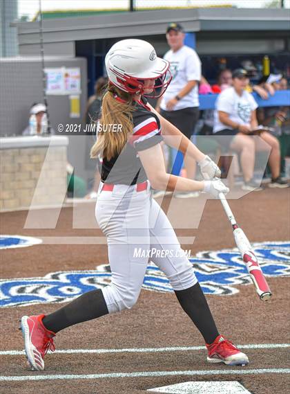 Thumbnail 3 in Rusk vs Taylor (UIL 4A Area Playoff) photogallery.