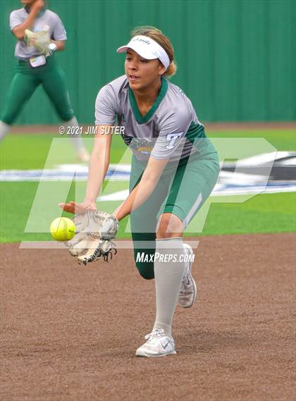 Thumbnail 1 in Rusk vs Taylor (UIL 4A Area Playoff) photogallery.
