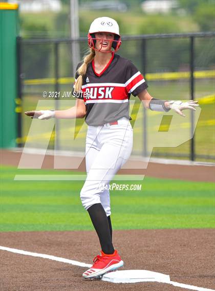 Thumbnail 1 in Rusk vs Taylor (UIL 4A Area Playoff) photogallery.