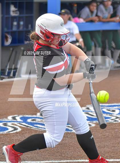 Thumbnail 1 in Rusk vs Taylor (UIL 4A Area Playoff) photogallery.