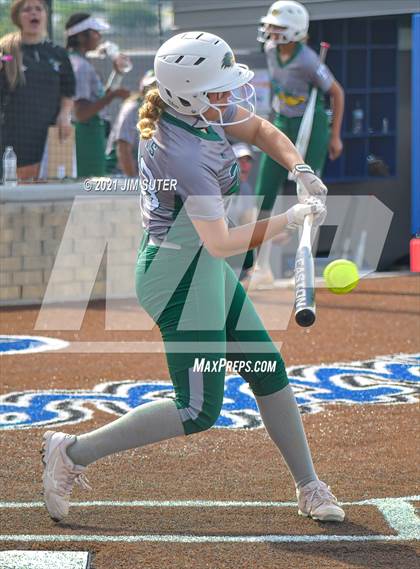 Thumbnail 3 in Rusk vs Taylor (UIL 4A Area Playoff) photogallery.