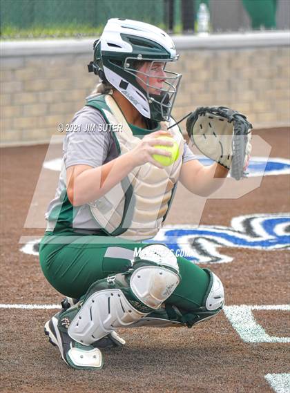 Thumbnail 3 in Rusk vs Taylor (UIL 4A Area Playoff) photogallery.