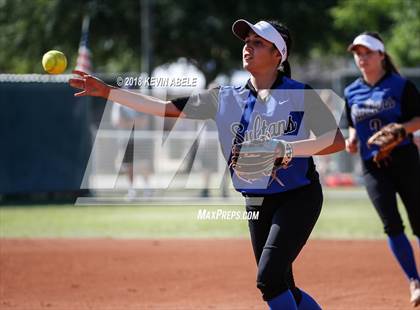 Thumbnail 3 in Bagdad vs Greyhills Academy photogallery.