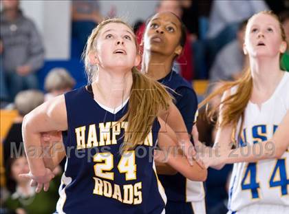 Thumbnail 2 in Nansemond-Suffolk Academy vs. Hampton Roads Academy photogallery.
