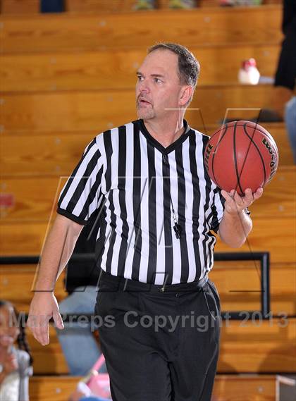 Thumbnail 1 in Rio Americano vs. Cordova (Lady Bulldogs Winter Classic) photogallery.