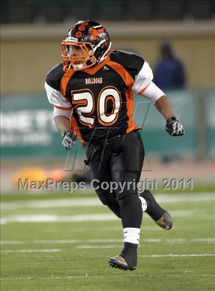 Thumbnail 3 in Folsom vs Vacaville (CIF SJS D2 Final) photogallery.