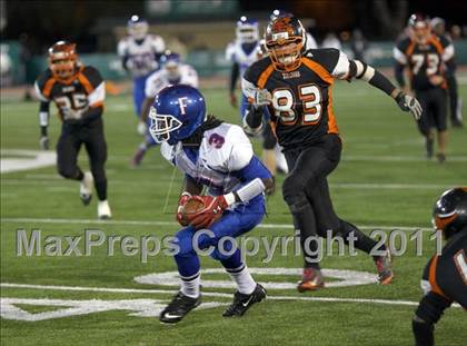 Thumbnail 2 in Folsom vs Vacaville (CIF SJS D2 Final) photogallery.