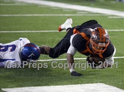 Thumbnail 2 in Folsom vs Vacaville (CIF SJS D2 Final) photogallery.