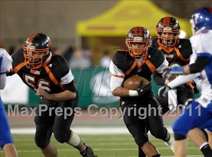 Thumbnail 1 in Folsom vs Vacaville (CIF SJS D2 Final) photogallery.