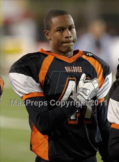 Thumbnail 2 in Folsom vs Vacaville (CIF SJS D2 Final) photogallery.