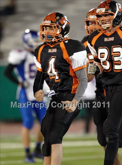 Thumbnail 3 in Folsom vs Vacaville (CIF SJS D2 Final) photogallery.
