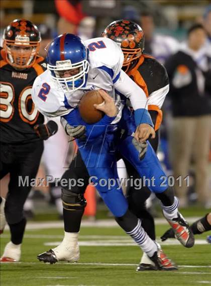 Thumbnail 3 in Folsom vs Vacaville (CIF SJS D2 Final) photogallery.