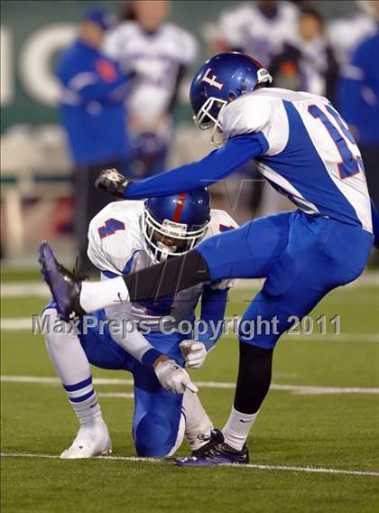 Thumbnail 1 in Folsom vs Vacaville (CIF SJS D2 Final) photogallery.