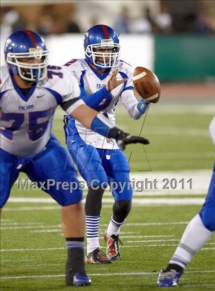 Thumbnail 1 in Folsom vs Vacaville (CIF SJS D2 Final) photogallery.