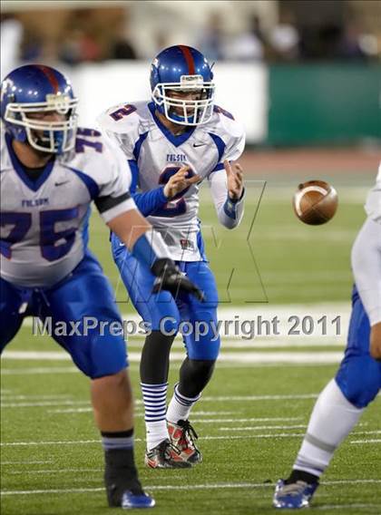 Thumbnail 3 in Folsom vs Vacaville (CIF SJS D2 Final) photogallery.