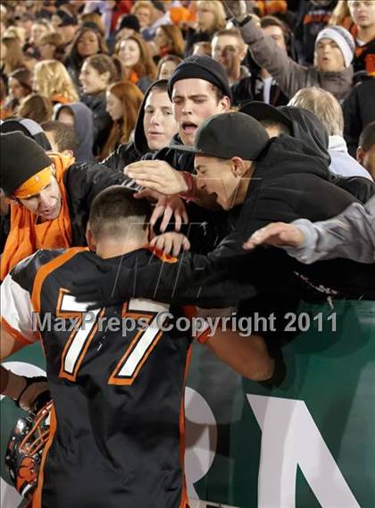 Thumbnail 3 in Folsom vs Vacaville (CIF SJS D2 Final) photogallery.