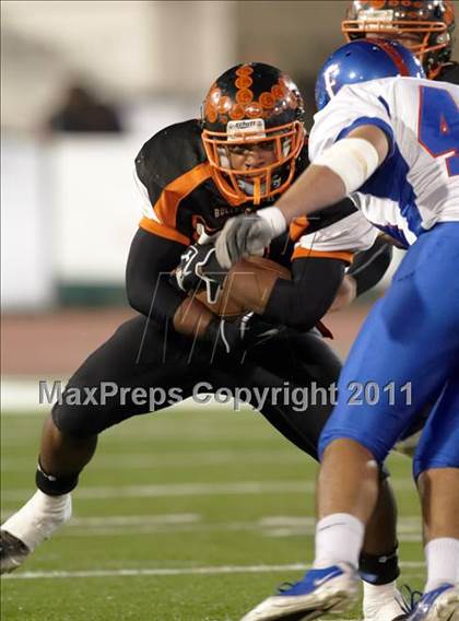 Thumbnail 3 in Folsom vs Vacaville (CIF SJS D2 Final) photogallery.