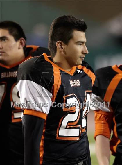 Thumbnail 2 in Folsom vs Vacaville (CIF SJS D2 Final) photogallery.