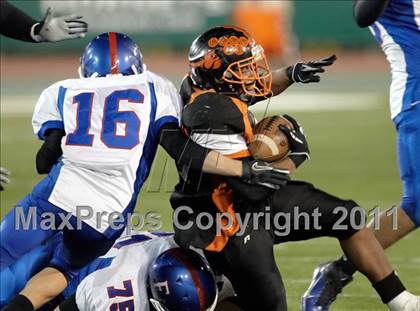 Thumbnail 1 in Folsom vs Vacaville (CIF SJS D2 Final) photogallery.