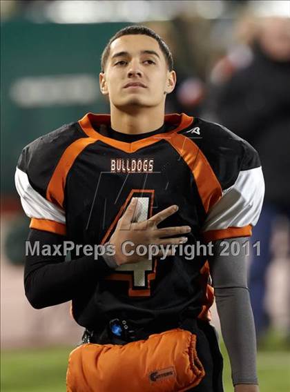 Thumbnail 3 in Folsom vs Vacaville (CIF SJS D2 Final) photogallery.