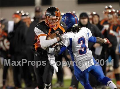 Thumbnail 2 in Folsom vs Vacaville (CIF SJS D2 Final) photogallery.
