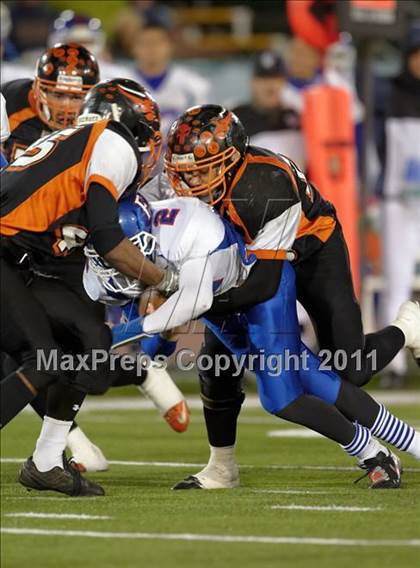 Thumbnail 2 in Folsom vs Vacaville (CIF SJS D2 Final) photogallery.