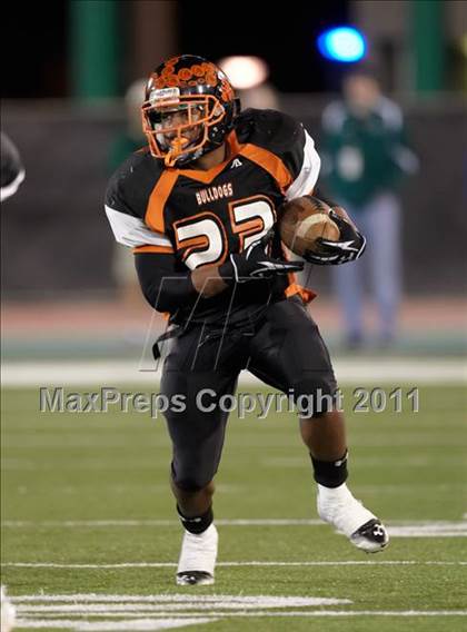 Thumbnail 3 in Folsom vs Vacaville (CIF SJS D2 Final) photogallery.