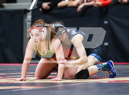 Thumbnail 2 in CHSAA 5A Final photogallery.