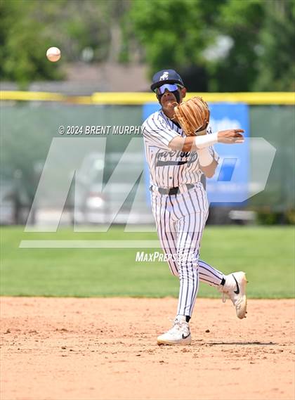 Thumbnail 3 in University vs. Resurrection Christian (CHSAA 3A Fourth Round Consolation) photogallery.