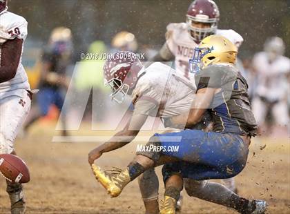 Thumbnail 3 in I.C. Norcom vs Phoebus (VHSL Class 3 Regional Final) photogallery.