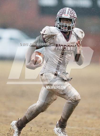 Thumbnail 2 in I.C. Norcom vs Phoebus (VHSL Class 3 Regional Final) photogallery.