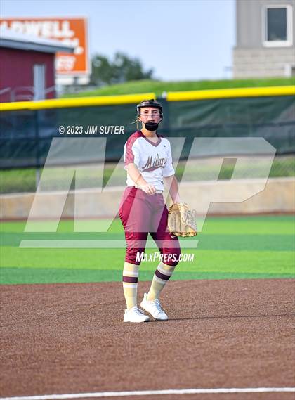 Thumbnail 2 in Burton vs Milano (UIL 2A Reg IV Area Playoff) photogallery.