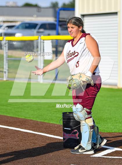 Thumbnail 1 in Burton vs Milano (UIL 2A Reg IV Area Playoff) photogallery.