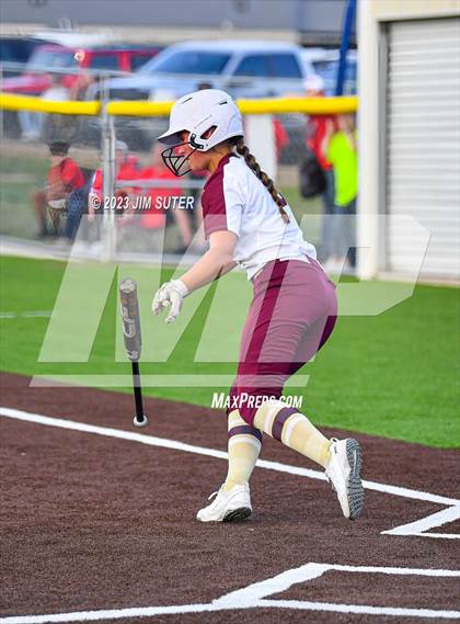 Thumbnail 3 in Burton vs Milano (UIL 2A Reg IV Area Playoff) photogallery.