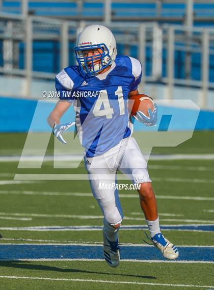 Thumbnail 1 in St. Xavier vs. Beavercreek photogallery.