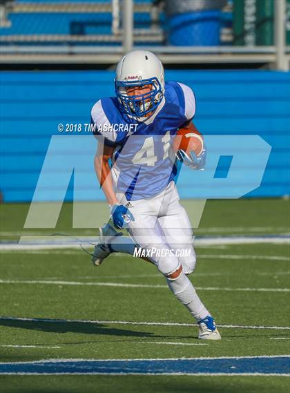 Thumbnail 1 in St. Xavier vs. Beavercreek photogallery.