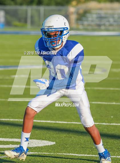 Thumbnail 2 in St. Xavier vs. Beavercreek photogallery.