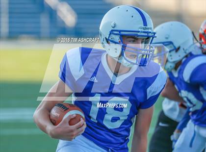 Thumbnail 1 in St. Xavier vs. Beavercreek photogallery.