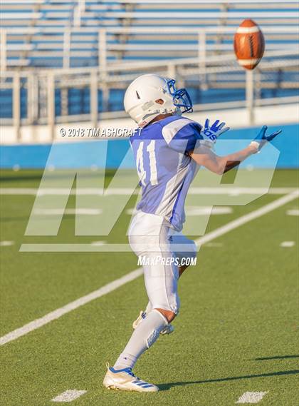 Thumbnail 1 in St. Xavier vs. Beavercreek photogallery.