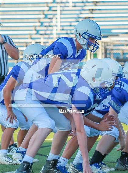 Thumbnail 3 in St. Xavier vs. Beavercreek photogallery.