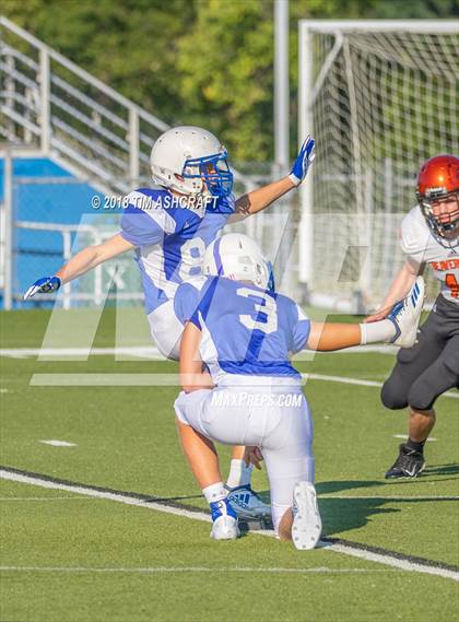 Thumbnail 3 in St. Xavier vs. Beavercreek photogallery.