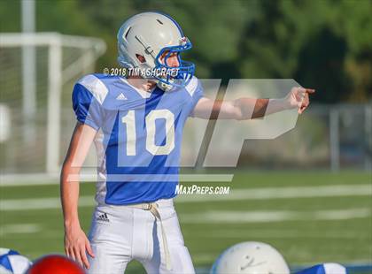 Thumbnail 1 in St. Xavier vs. Beavercreek photogallery.