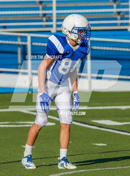 Thumbnail 3 in St. Xavier vs. Beavercreek photogallery.