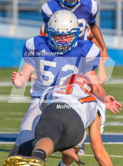Thumbnail 2 in St. Xavier vs. Beavercreek photogallery.