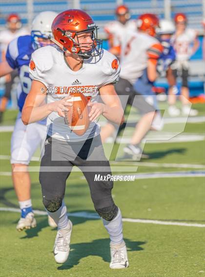 Thumbnail 2 in St. Xavier vs. Beavercreek photogallery.