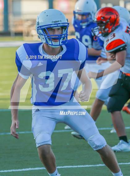 Thumbnail 3 in St. Xavier vs. Beavercreek photogallery.