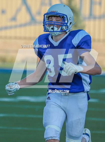 Thumbnail 3 in St. Xavier vs. Beavercreek photogallery.