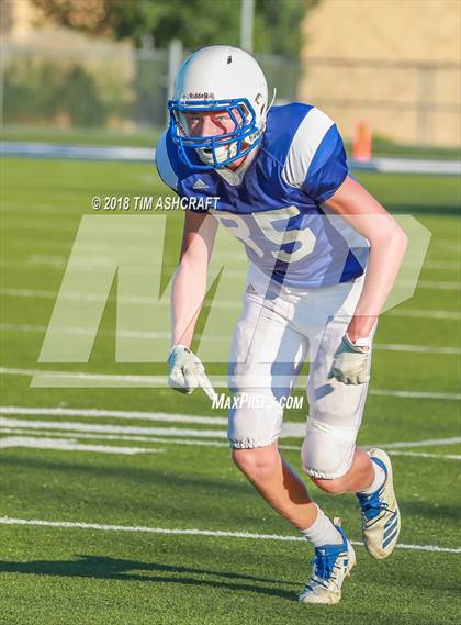Thumbnail 2 in St. Xavier vs. Beavercreek photogallery.