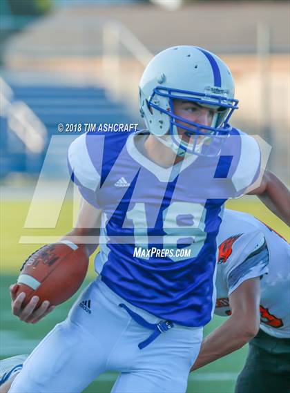 Thumbnail 3 in St. Xavier vs. Beavercreek photogallery.